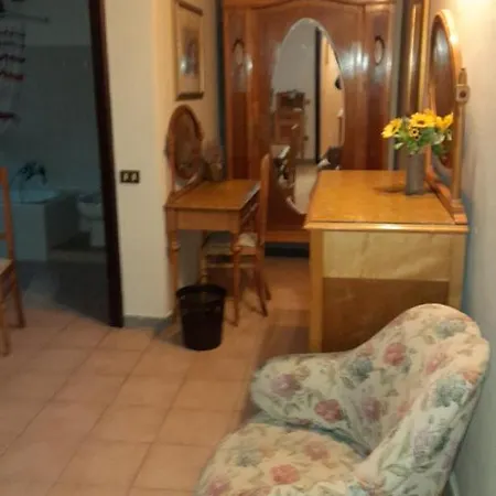 B&B Casa Cantone Foligno 베바냐